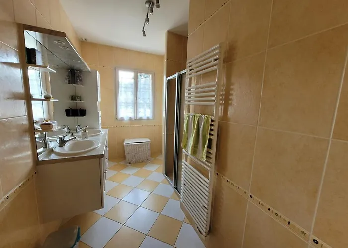 Habitación en casa particular Chez Jo *